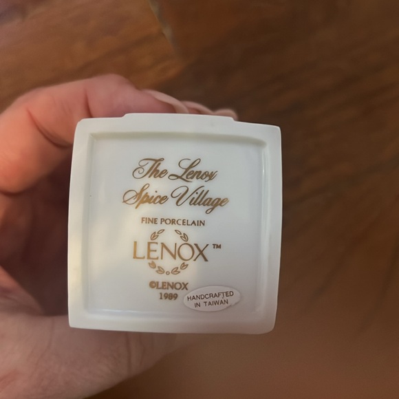 LENOX SPICE VILLAGE Vintage 1989 Coriander Spice Jar Never Used - Picture 5 of 6